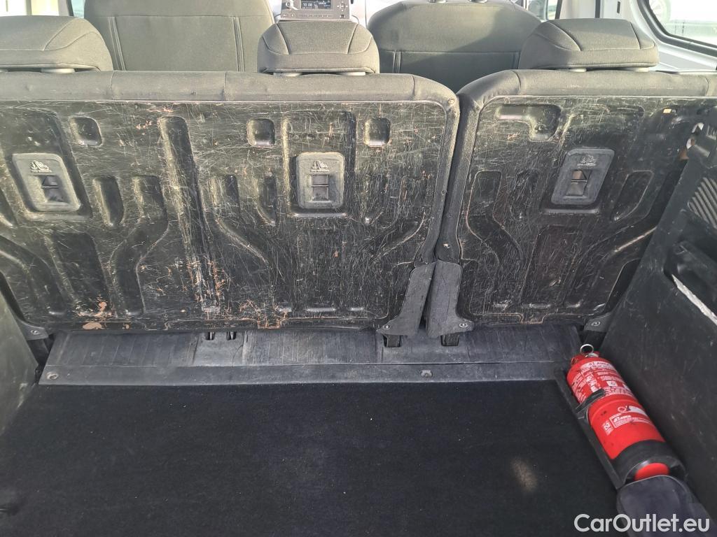  Opel  Combo OPEL  Life / 2018 / 5P / monovolumen 1.5 TD 75kW (100CV) S/S Expression XL #23