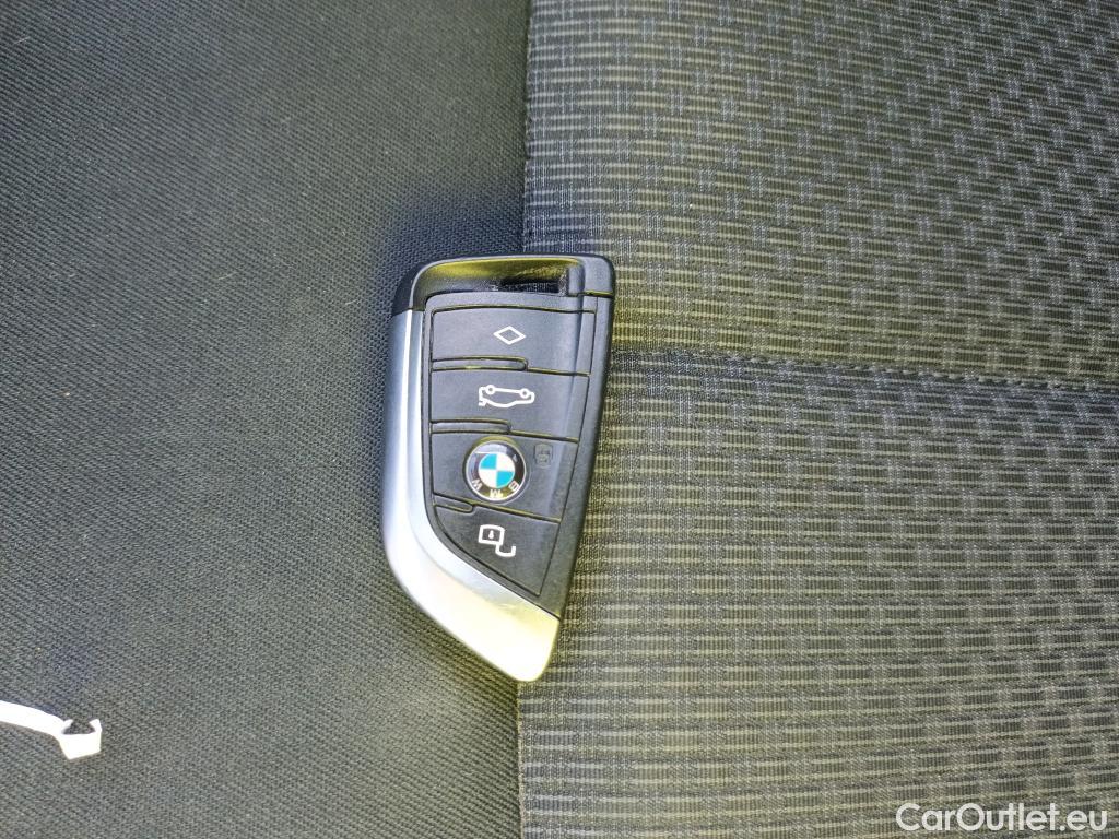  Bmw  Serie 1 BMW  / 2019 / 5P / berlina con portón 116d #2