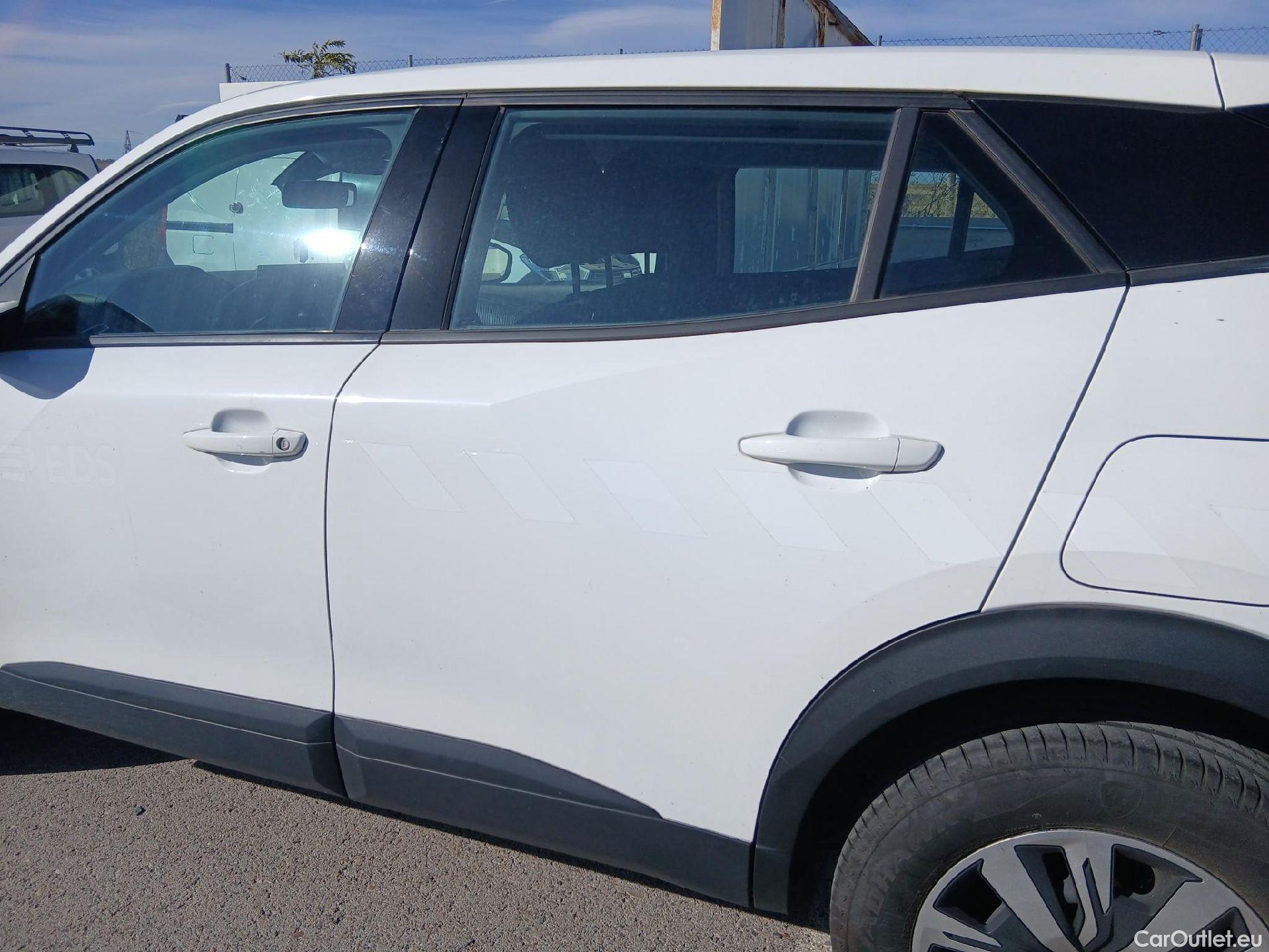  Peugeot  2008 PEUGEOT  / 2019 / 5P / todoterreno Active BlueHDI 81kW (110CV) #13