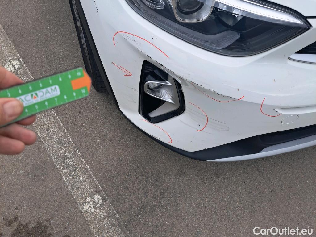  KIA  STONIC KIA  / 2017 / 5P / todoterreno 1.0 T-GDi 74kW (100CV) MHEV iMT Concept #40