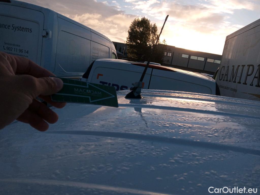  Nissan  NV200 NISSAN e- / 2009 / 4P / furgón Furgón 4p 40 kWh PROFESIONAL #67