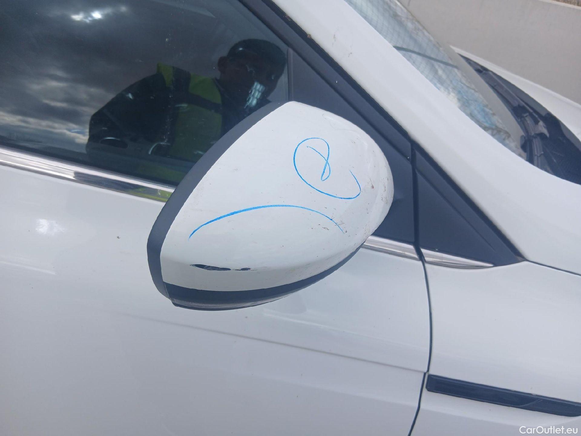  Renault  Megane RENAULT Mégane / 2020 / 5P / berlina con portón Intens Blue dCi 85 kW (115CV) #26