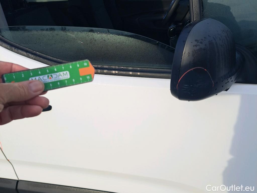  Opel  Combo OPEL  Life / 2018 / 5P / monovolumen 1.5 TD 75kW (100CV) S/S Expression XL #52