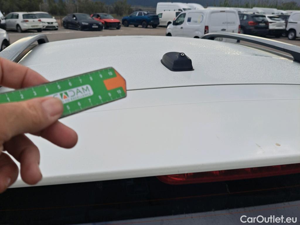  KIA  STONIC KIA  / 2017 / 5P / todoterreno 1.0 T-GDi 74kW (100CV) MHEV iMT Concept #44