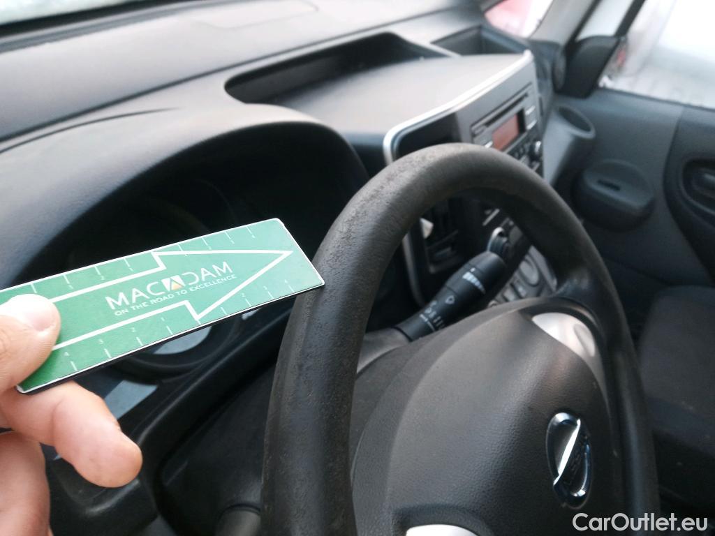  Nissan  NV200 NISSAN e- / 2009 / 4P / furgón Furgón 4p 40 kWh PROFESIONAL #7