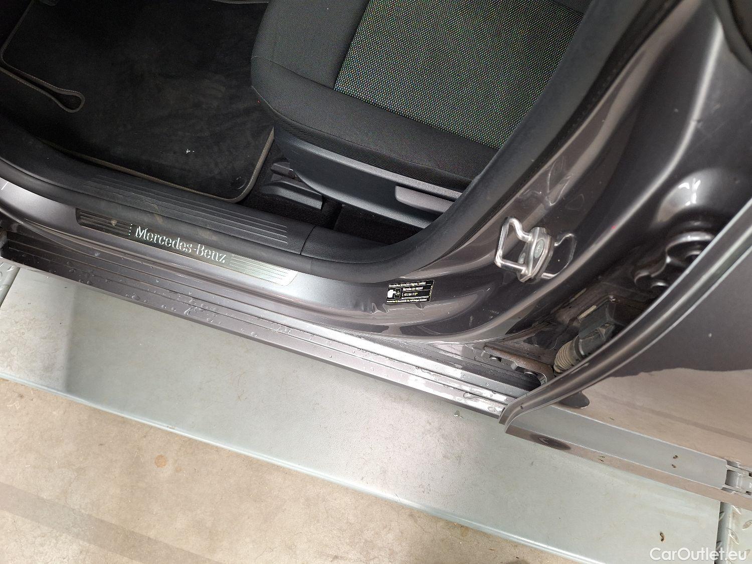  Mercedes  CLA-Klasse Mercedes, CLA-Class SB '19, Mercedes-Benz CLA Shooting Brake CLA 180 d Busines #27