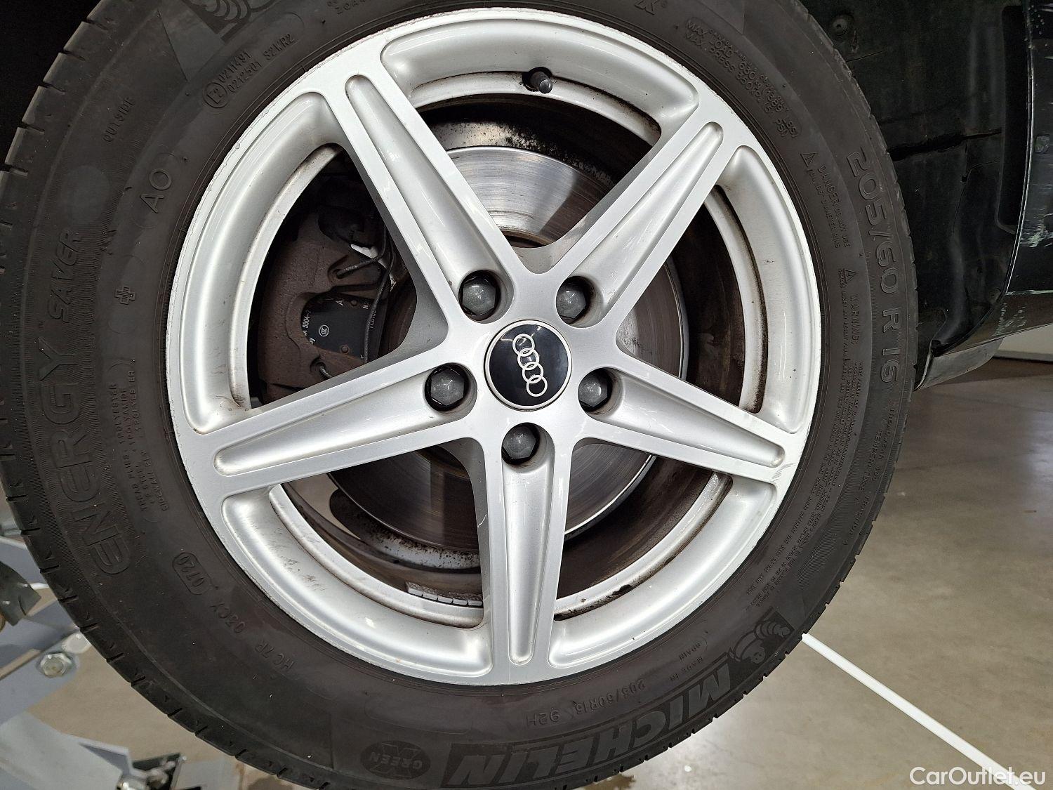  Audi  A4 Audi,  Berline FL'19, Audi  2.0 30 TDi 100kW S tronic Business Ed 4d #3