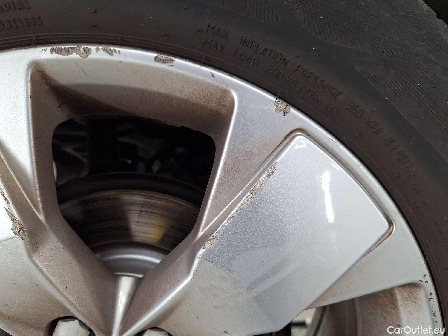  Volvo  XC 40 Volvo, XC40 '17, Volvo XC40 D3 Momentum Pro 5d #4