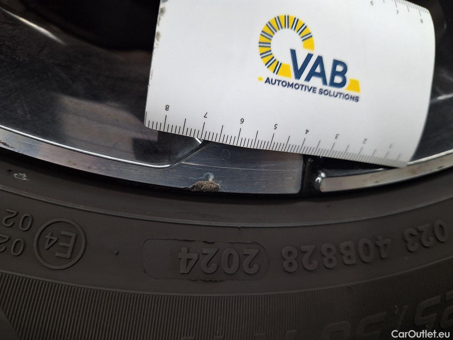  Volvo  V60 Volvo,  '18, Volvo  D3 Geartronic Momentum Pro 5d #37