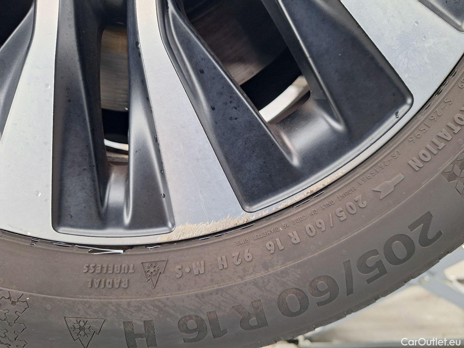  Mercedes  A-Klasse Mercedes, A-Class Berline '18, Mercedes-Benz  Limousine A 180 d DCT Busin #4