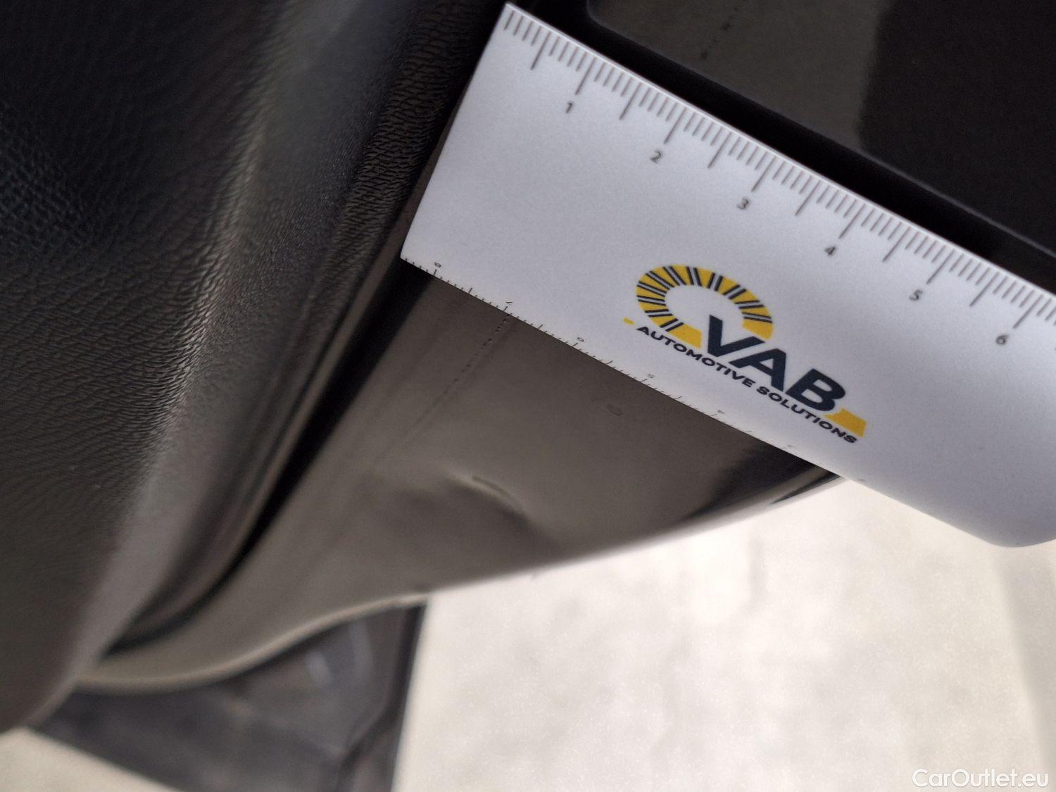  Peugeot  5008 Peugeot,  '16, Peugeot  1.5 BlueHDi 96kW S&S EAT8 GT Line 5d #23