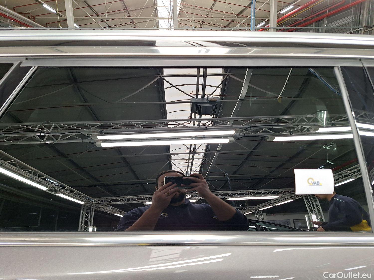  Peugeot  5008 Peugeot,  '16, Peugeot  1.5 BlueHDi 96kW S&S EAT8 GT Line 5d #1