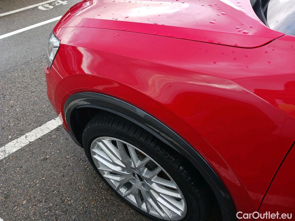  Audi  Q2 AUDI  / 2016 / 5P / todoterreno Design 30 TDI 85kW (116CV) #9