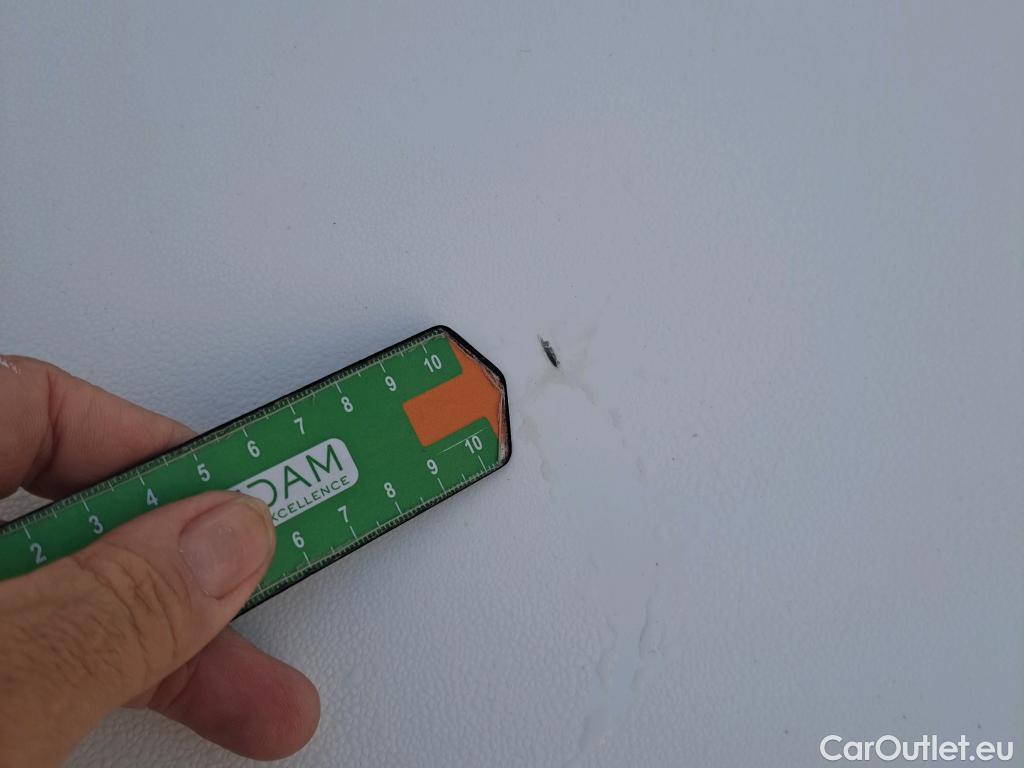  Audi  A4 AUDI  / 2019 / 5P / familiar Avant Black line 40 TDI 140kW quat S tro #47