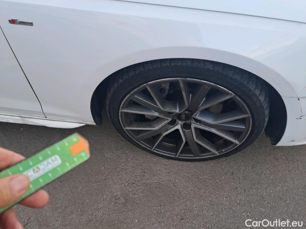  Audi  A4 AUDI  / 2019 / 5P / familiar Avant Black line 40 TDI 140kW quat S tro #20