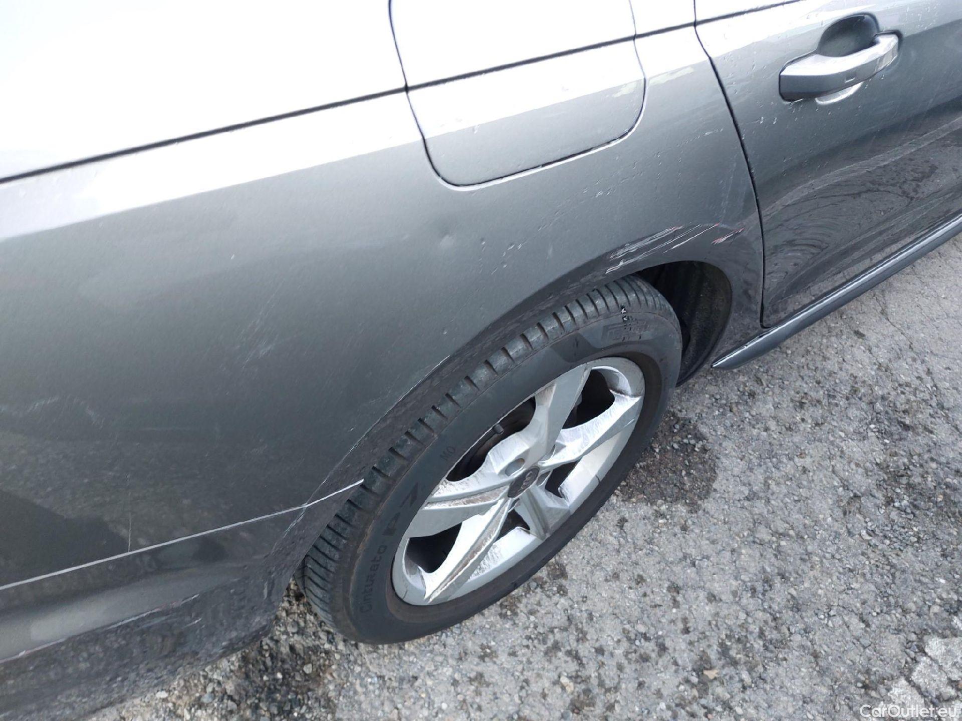  Audi  A4 AUDI  / 2019 / 5P / familiar Avant Advanced 35 TDI 120kW S tronic #10