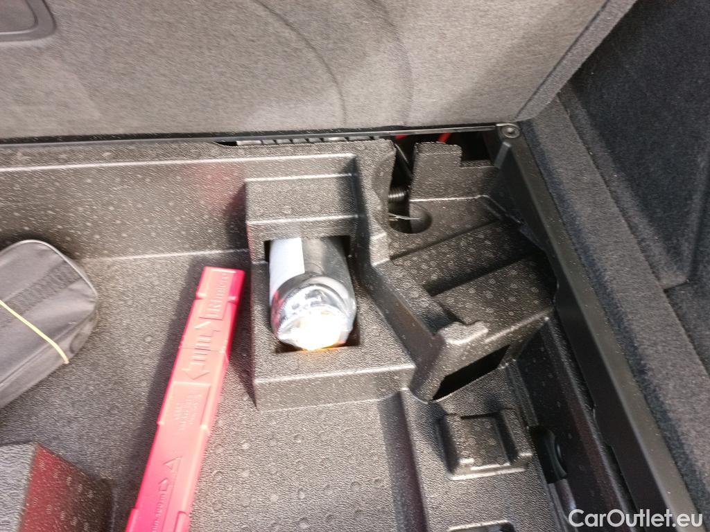  Audi  Q5  FYG 35 TDI advanced 2.0 TDI 165CV AT7 E6d #9