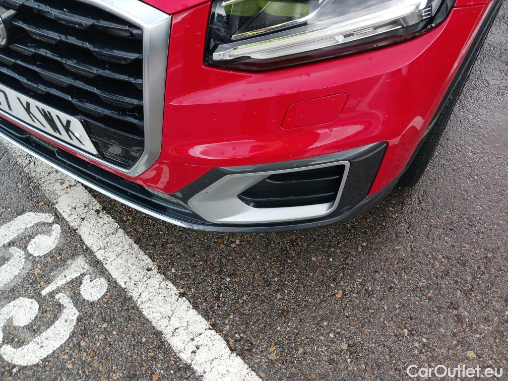  Audi  Q2 AUDI  / 2016 / 5P / todoterreno Design 30 TDI 85kW (116CV) #13