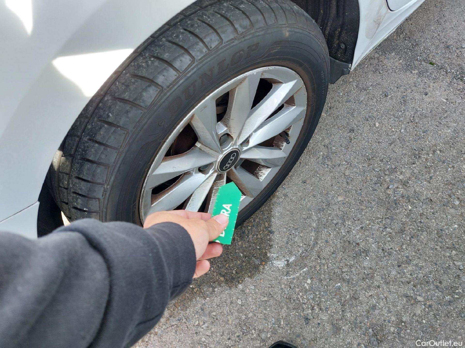  Audi  A3 AUDI  / 2020 / 5P / berlina con portón Sportback 30 TFSI 81kW (110CV) S tronic #31