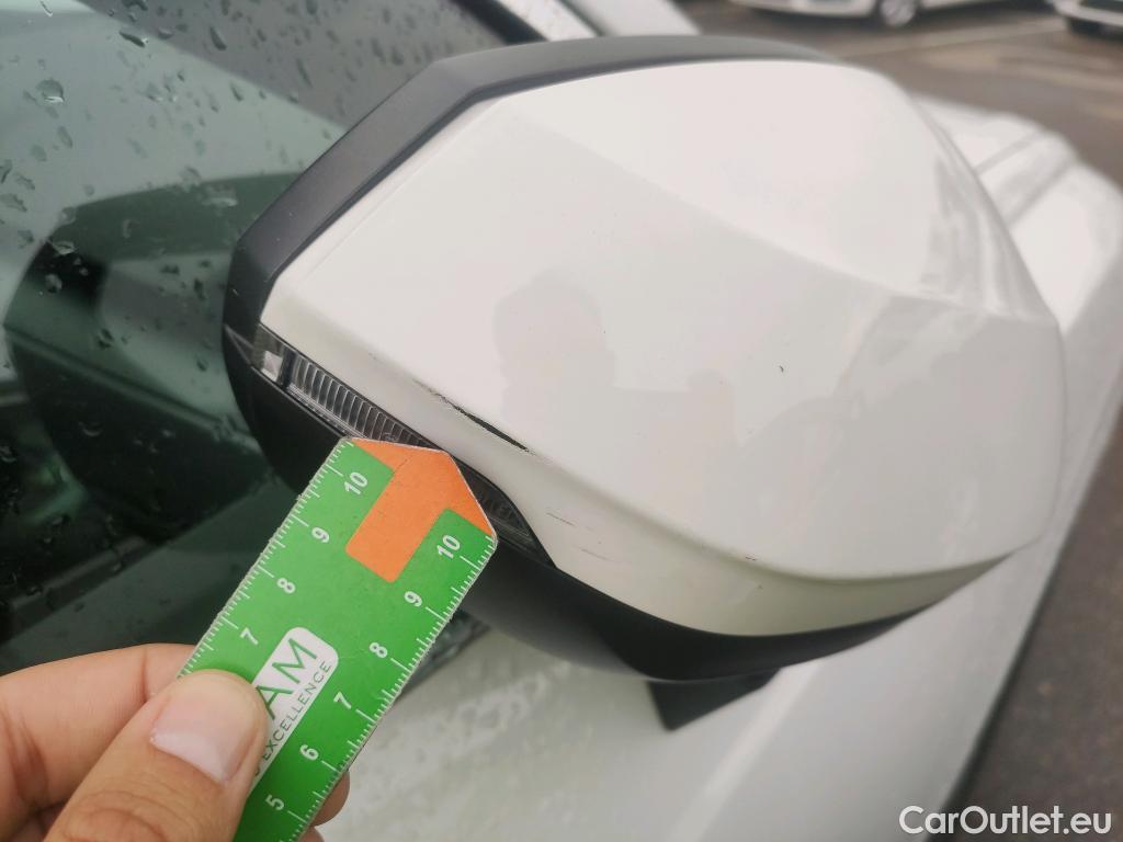  Audi  Q3 AUDI  / 2018 / 5P / todoterreno 45 TFSI e 180kW S tronic S Line #6