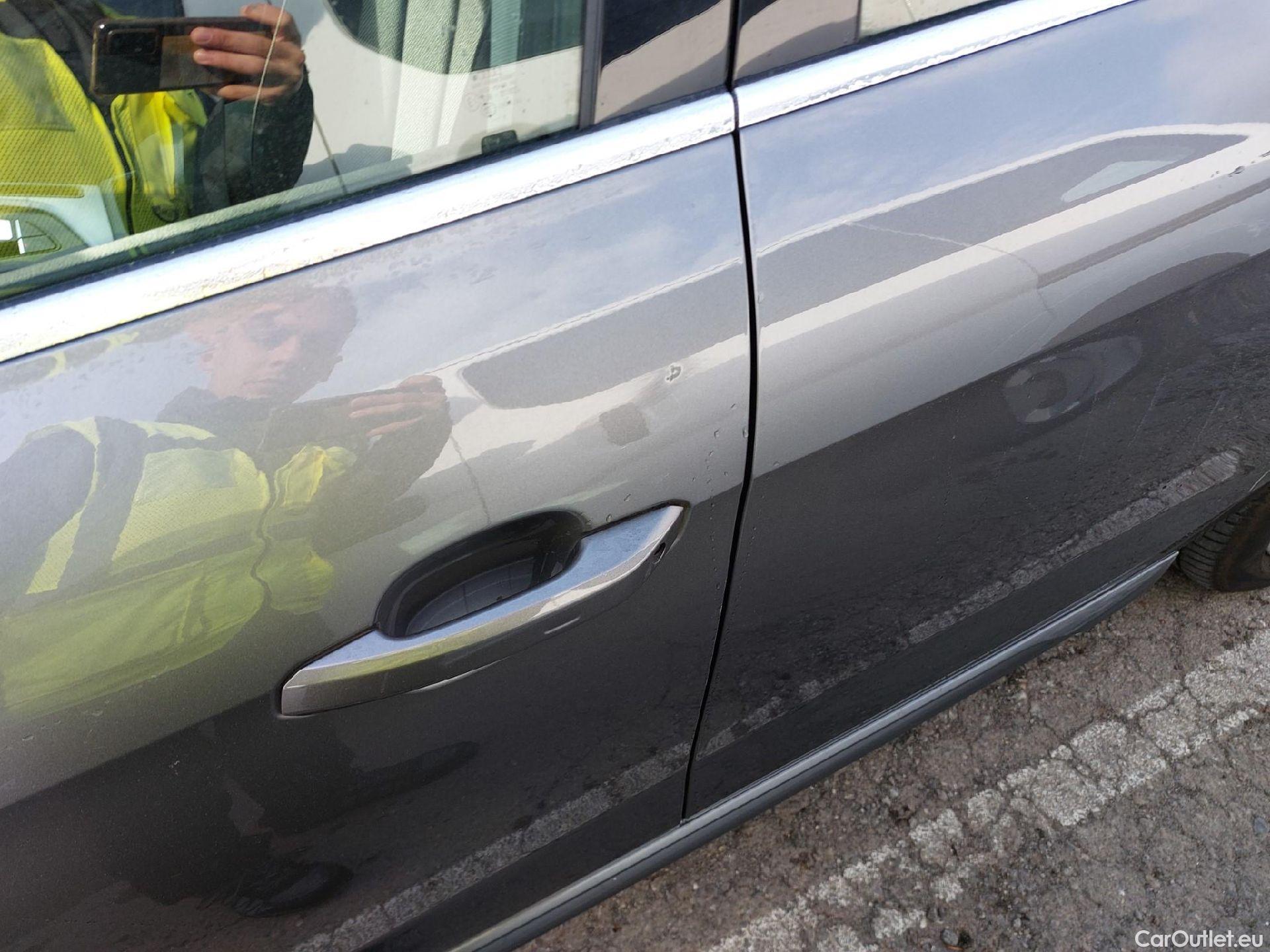  Audi  A4 AUDI  / 2019 / 5P / familiar Avant Advanced 35 TDI 120kW S tronic #6