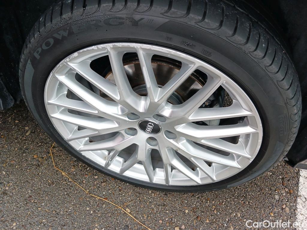  Audi  Q2 AUDI  / 2016 / 5P / todoterreno Design 30 TDI 85kW (116CV) #5