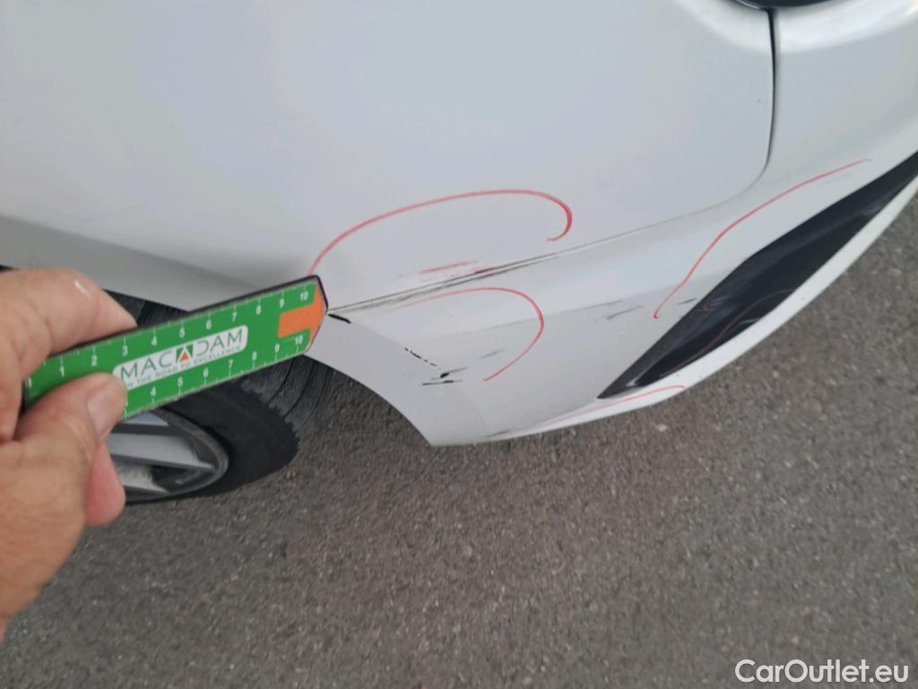  Audi  A4 AUDI  / 2019 / 5P / familiar Avant Black line 40 TDI 140kW quat S tro #11