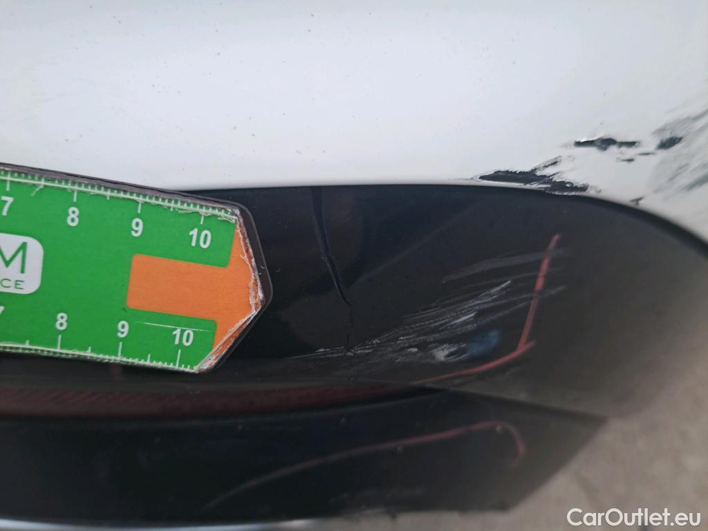  Audi  A4 AUDI  / 2019 / 5P / familiar Avant Black line 40 TDI 140kW quat S tro #13