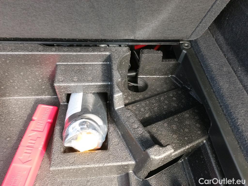  Audi  Q5  FYG 35 TDI advanced 2.0 TDI 165CV AT7 E6d #10