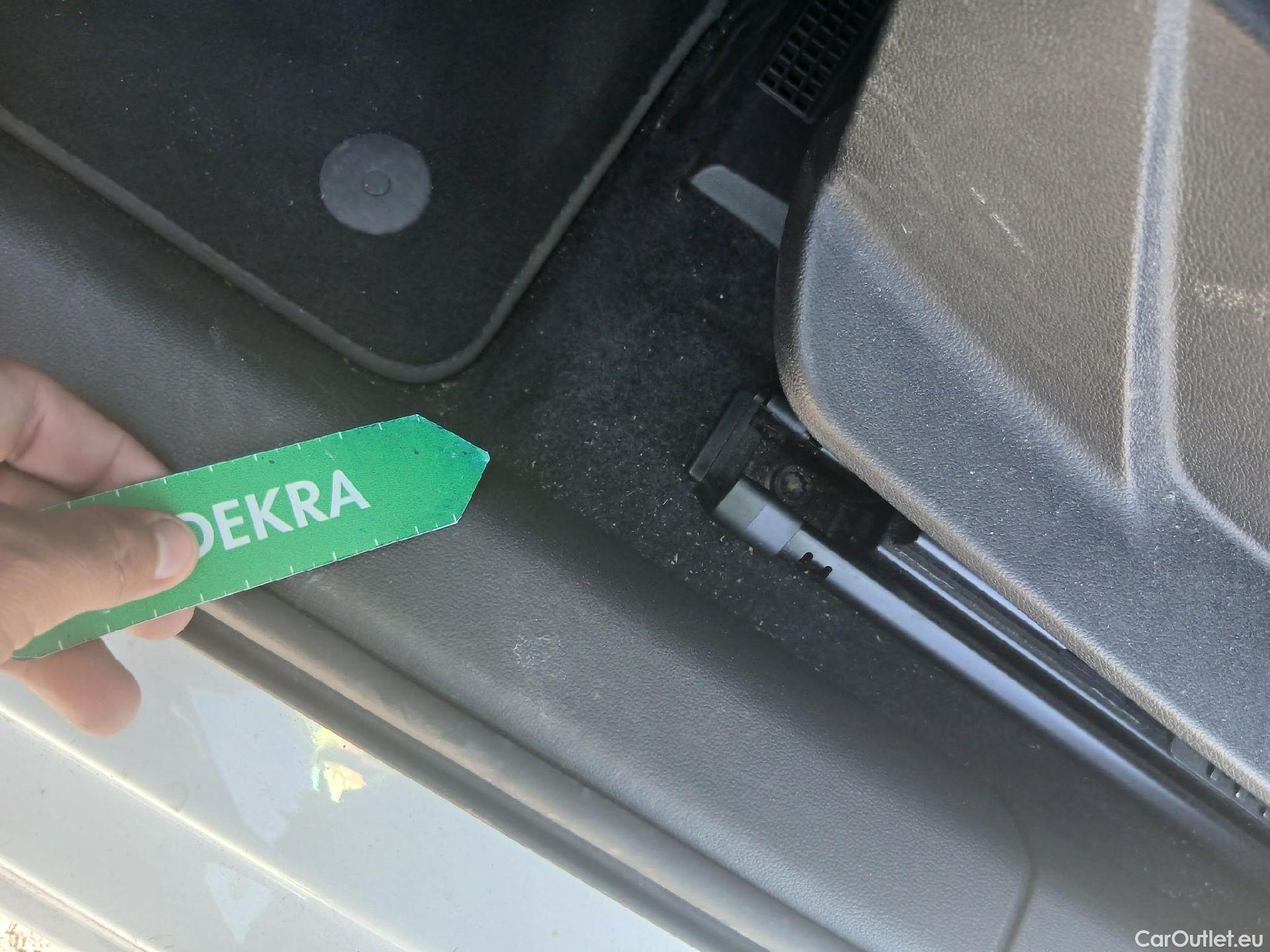  Audi  A3 AUDI  / 2020 / 5P / berlina con portón Sportback 30 TFSI 81kW (110CV) S tronic #2