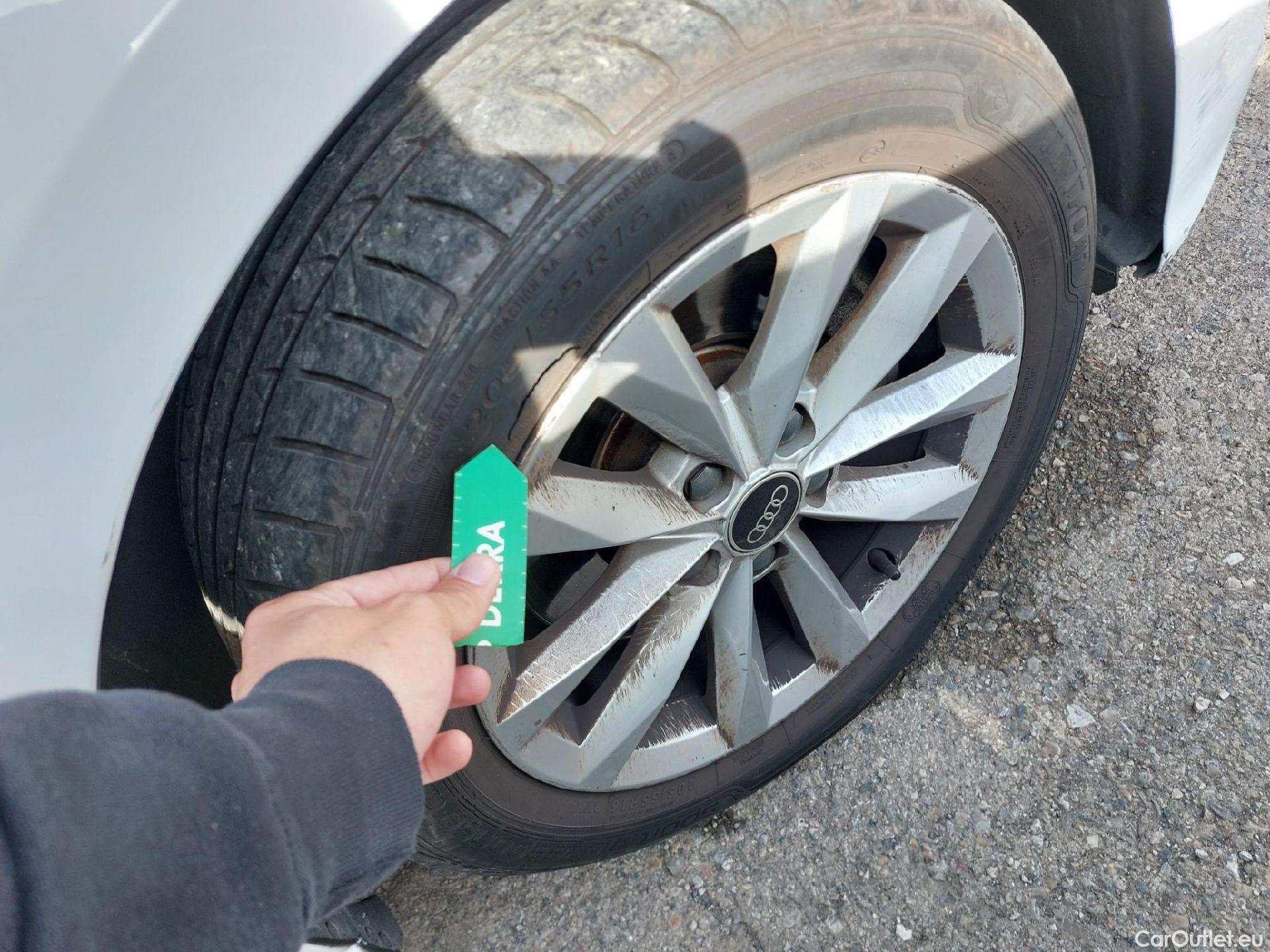  Audi  A3 AUDI  / 2020 / 5P / berlina con portón Sportback 30 TFSI 81kW (110CV) S tronic #47