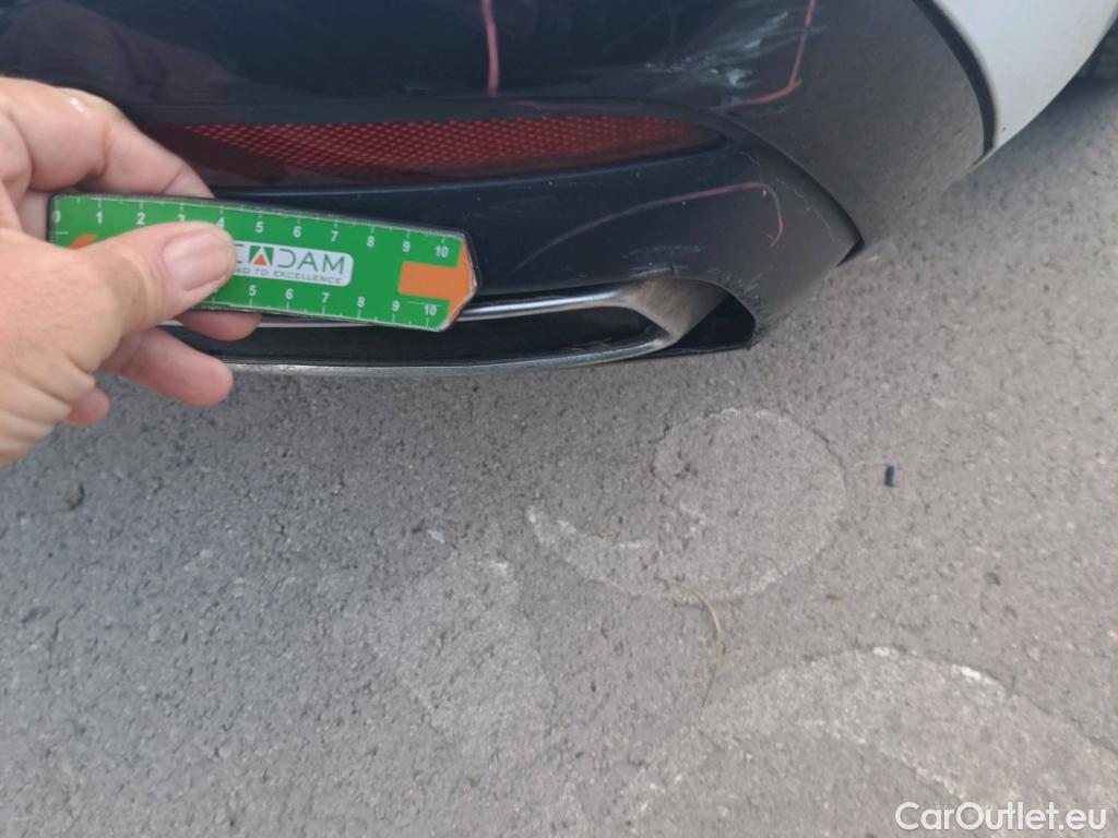  Audi  A4 AUDI  / 2019 / 5P / familiar Avant Black line 40 TDI 140kW quat S tro #35