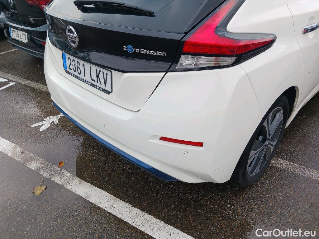  Nissan  Leaf NISSAN  / 2017 / 5P / berlina con portón 40kWh N-Connecta #21
