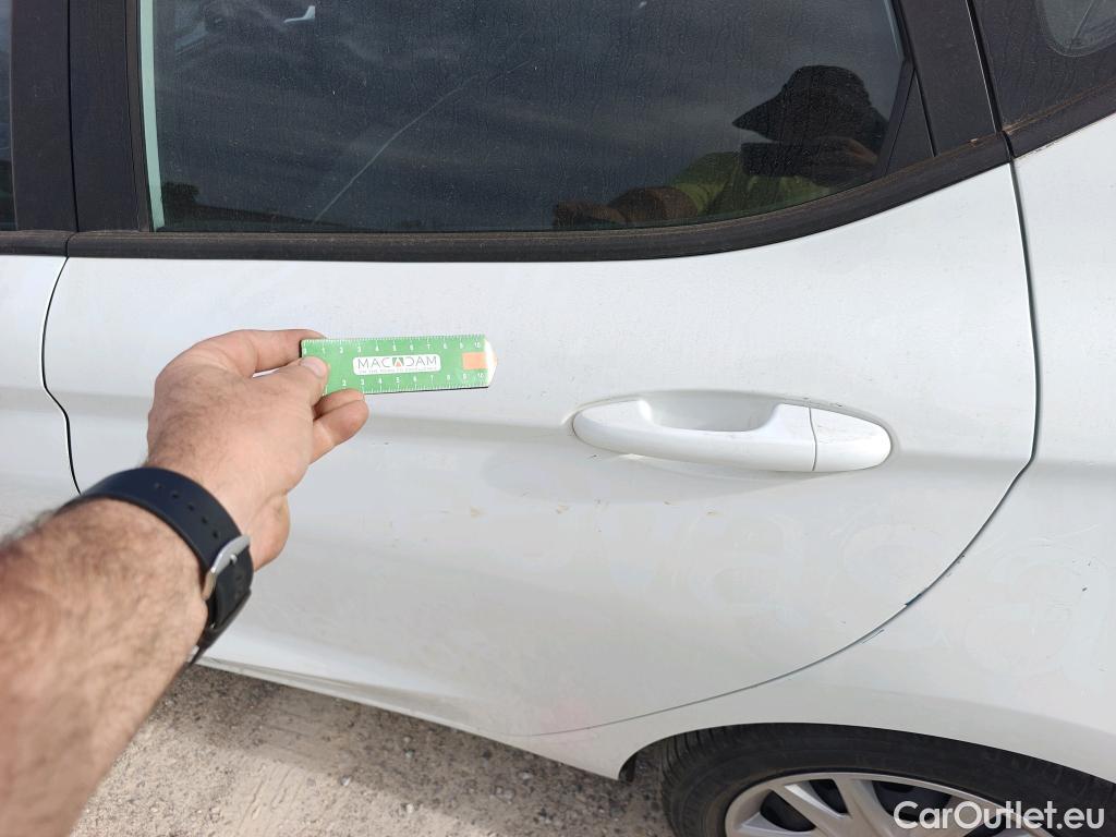  Ford  Fiesta FORD  5p 7G berlina con portón 1.5 TDCi 63kW Trend+ 5p #13