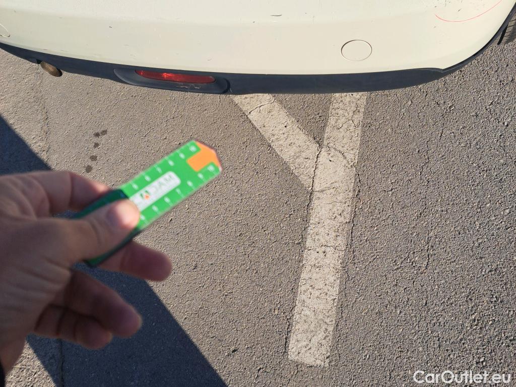  Mini  Cooper MINI MINI / 2014 / 5P / berlina con portón ONE 5 PUERTAS (CX) #30