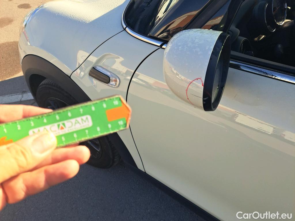  Mini  Cooper MINI MINI / 2014 / 5P / berlina con portón ONE 5 PUERTAS (CX) #37