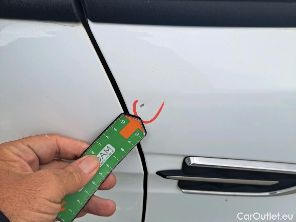  Ford  Kuga FORD  / 2016 / 5P / todoterreno 1.5 EcoBoost 88kW 4x2 Trend+ (CX) #37