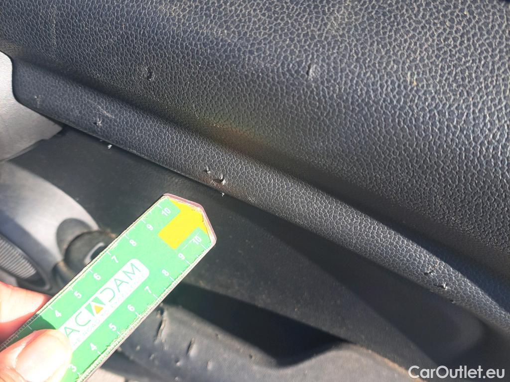  Mini  Cooper MINI MINI / 2014 / 5P / berlina con portón ONE 5 PUERTAS (CX) #19