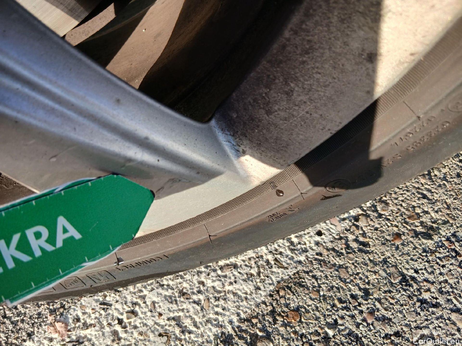  Mini  Countryman MINI  / 2020 / 5P / berlina con portón Cooper S E ALL4 #3