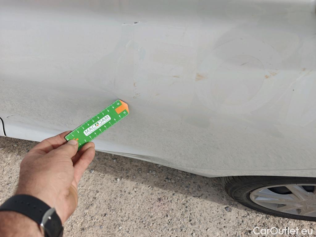  Ford  Fiesta FORD  5p 7G berlina con portón 1.5 TDCi 63kW Trend+ 5p #14