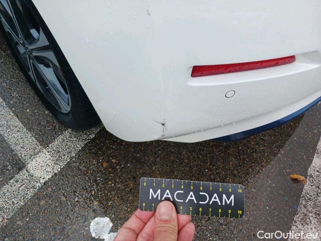  Nissan  Leaf NISSAN  / 2017 / 5P / berlina con portón 40kWh N-Connecta #25