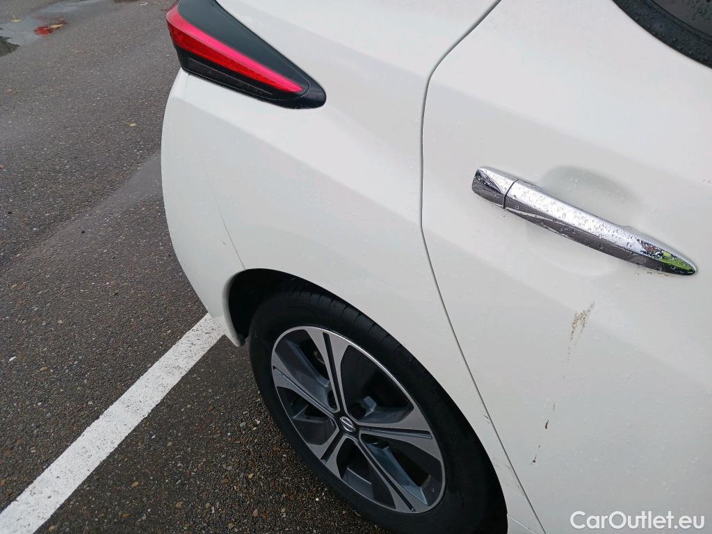  Nissan  Leaf NISSAN  / 2017 / 5P / berlina con portón 40kWh N-Connecta #11