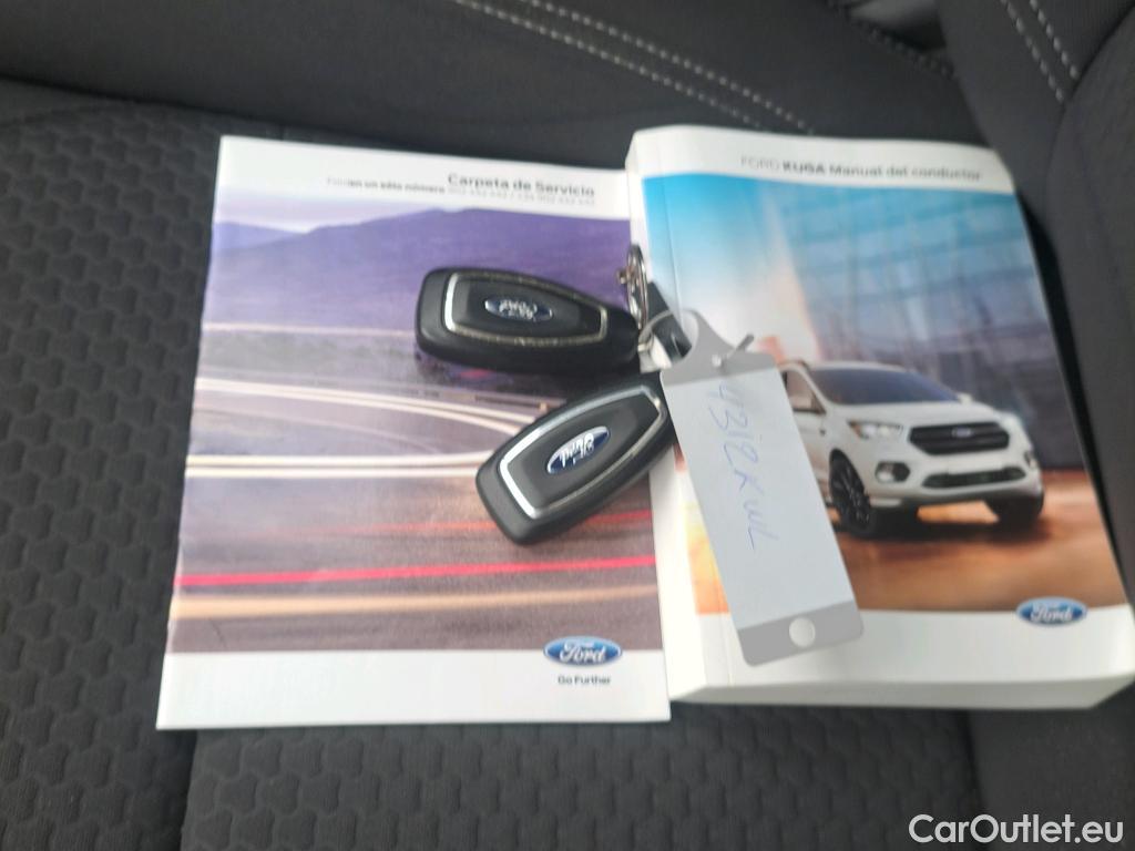  Ford  Kuga FORD  / 2016 / 5P / todoterreno 1.5 EcoBoost 88kW 4x2 Trend+ (CX) #11