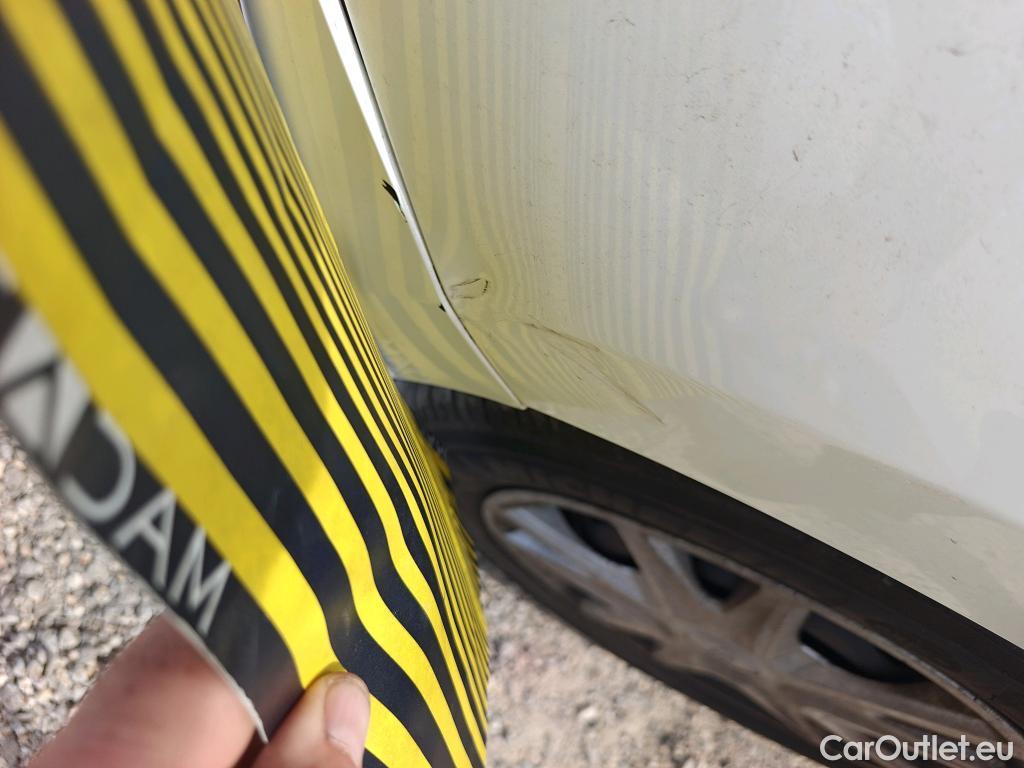  Ford  Fiesta FORD  5p 7G berlina con portón 1.5 TDCi 63kW Trend+ 5p #4