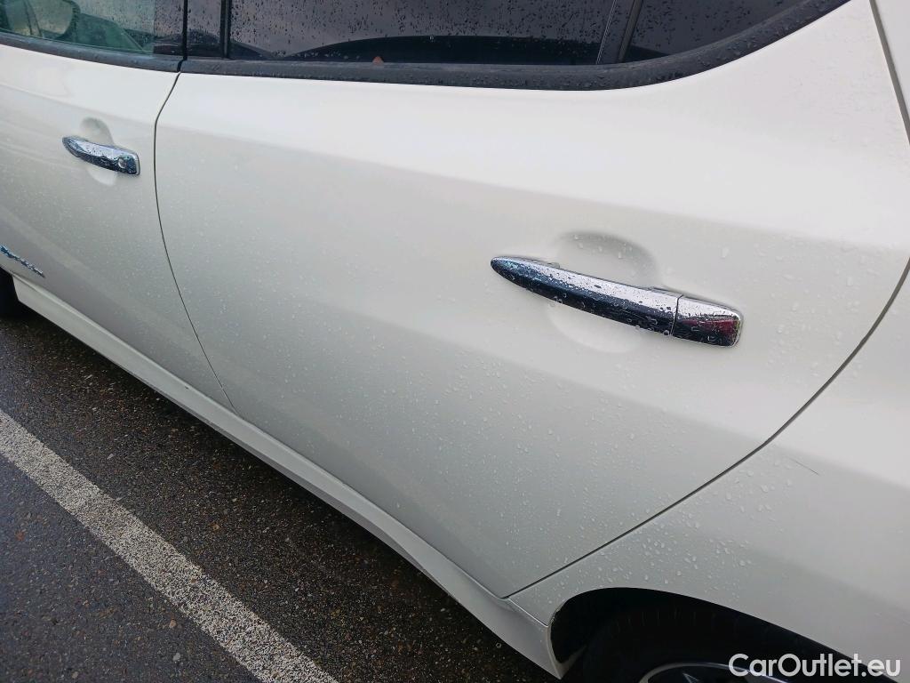  Nissan  Leaf NISSAN  / 2017 / 5P / berlina con portón 40kWh N-Connecta #9