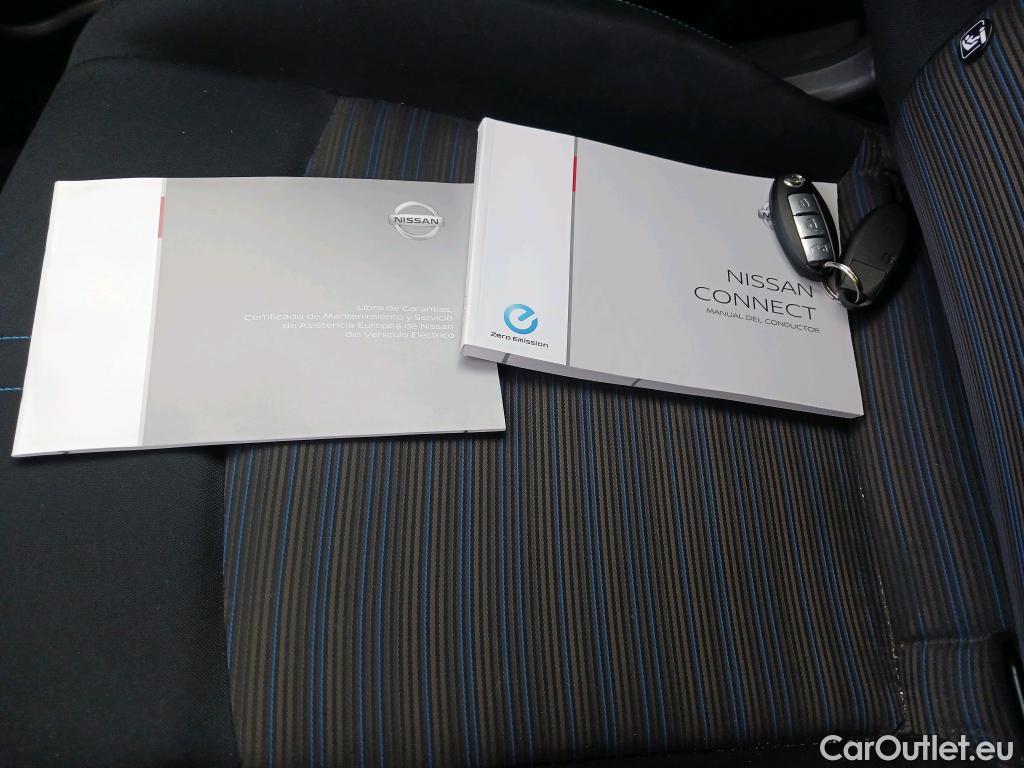  Nissan  Leaf NISSAN  / 2017 / 5P / berlina con portón 40kWh N-Connecta #17