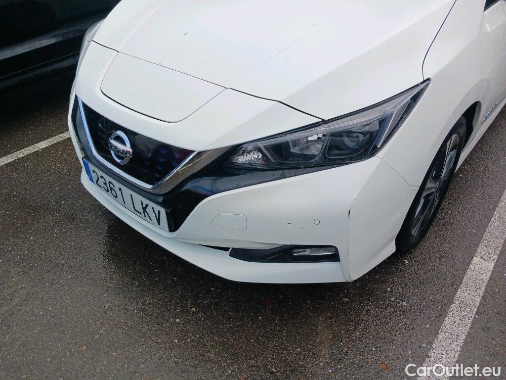  Nissan  Leaf NISSAN  / 2017 / 5P / berlina con portón 40kWh N-Connecta #18