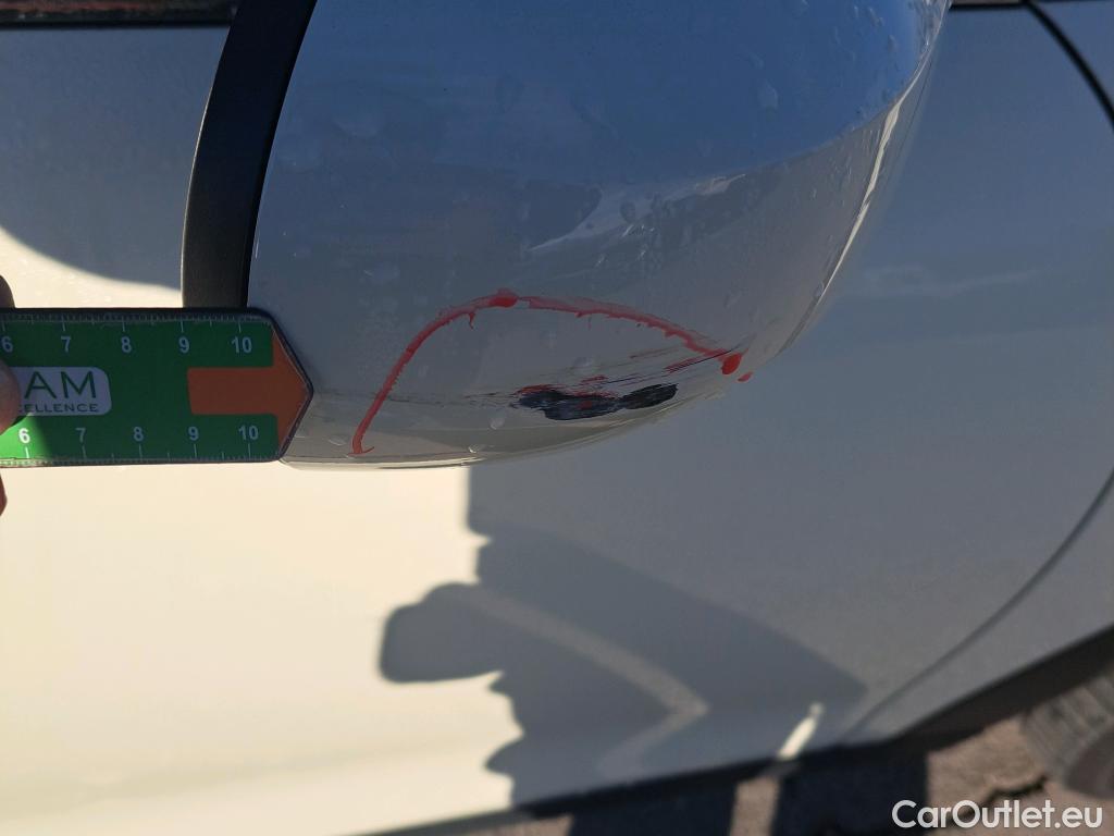  Mini  Cooper MINI MINI / 2014 / 5P / berlina con portón ONE 5 PUERTAS (CX) #29