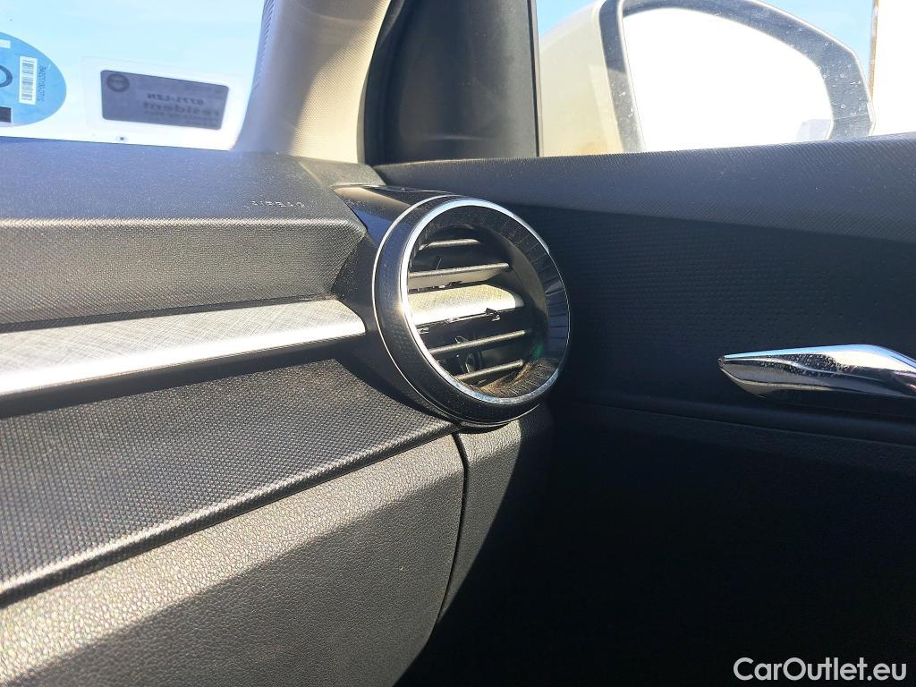  Skoda  Fabia SKODA  / 2021 / 5P / berlina con portón 1.0 TSI 70KW (95CV) Ambition #45