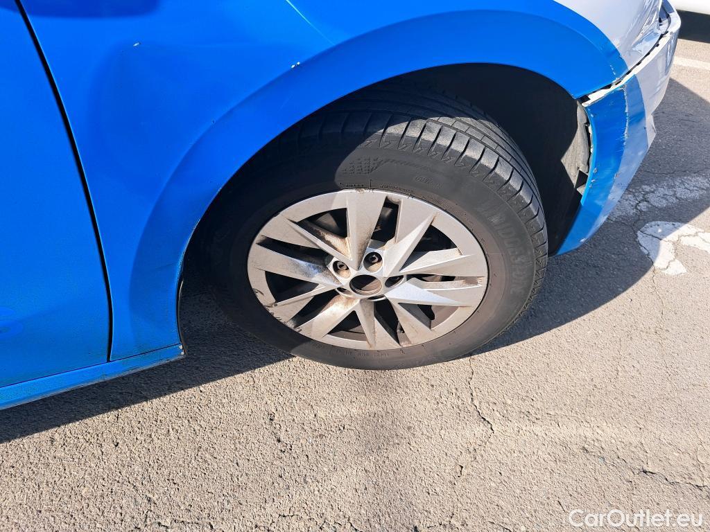  Skoda  Fabia SKODA  / 2021 / 5P / berlina con portón 1.0 TSI 70KW (95CV) Ambition #64